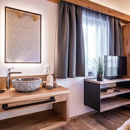 Alpenland Apartment Mayrhofen