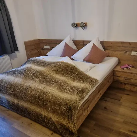 Alpenland Apartman *