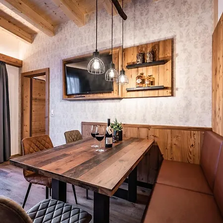 Alpenland * Mayrhofen